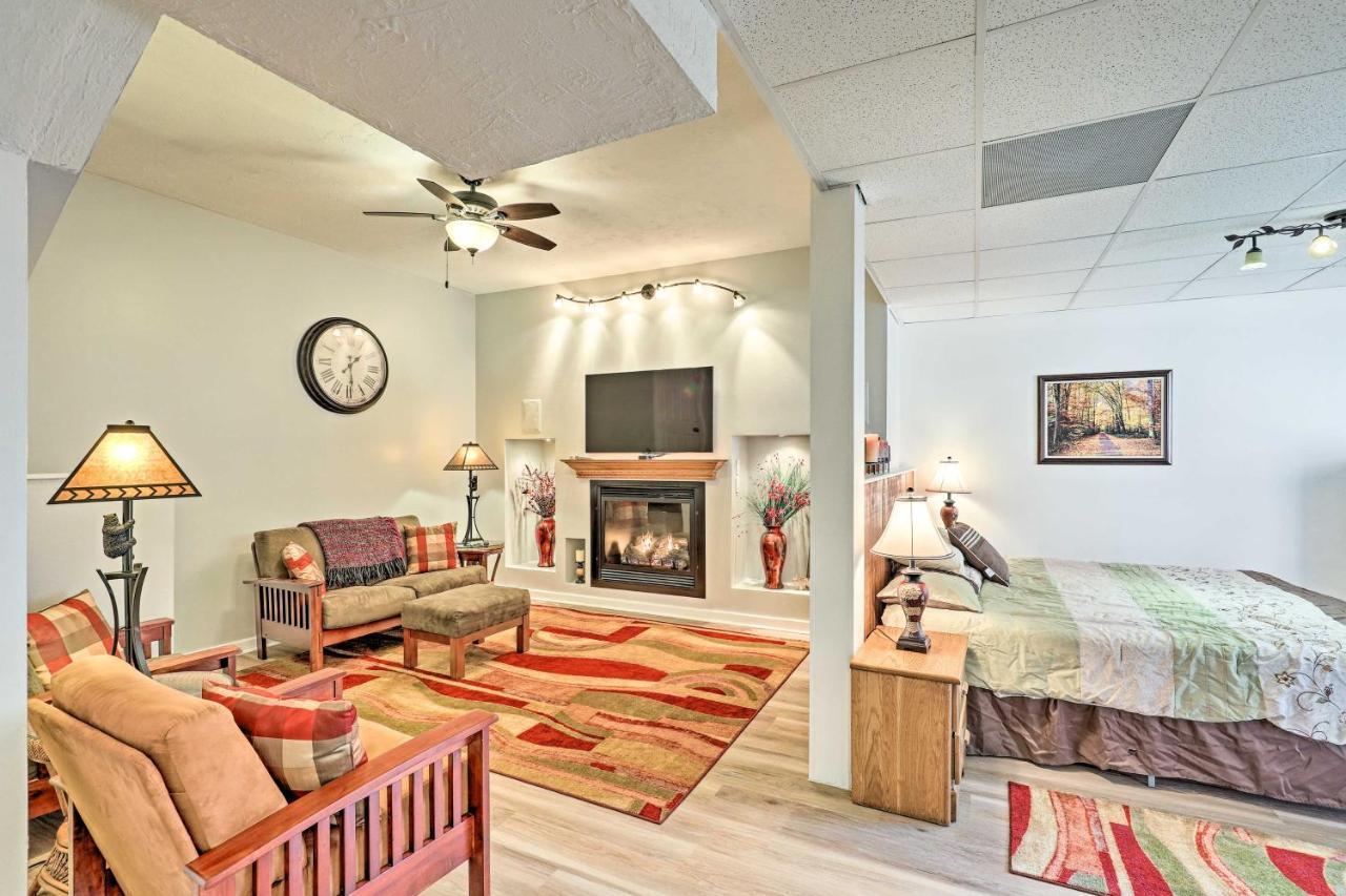 Asheville Mountain Getaway With Patio And Koi Pond! Exteriör bild