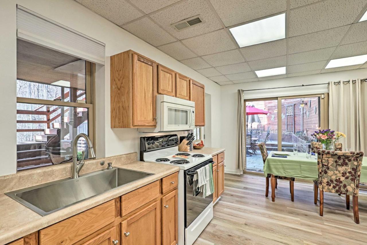 Asheville Mountain Getaway With Patio And Koi Pond! Exteriör bild