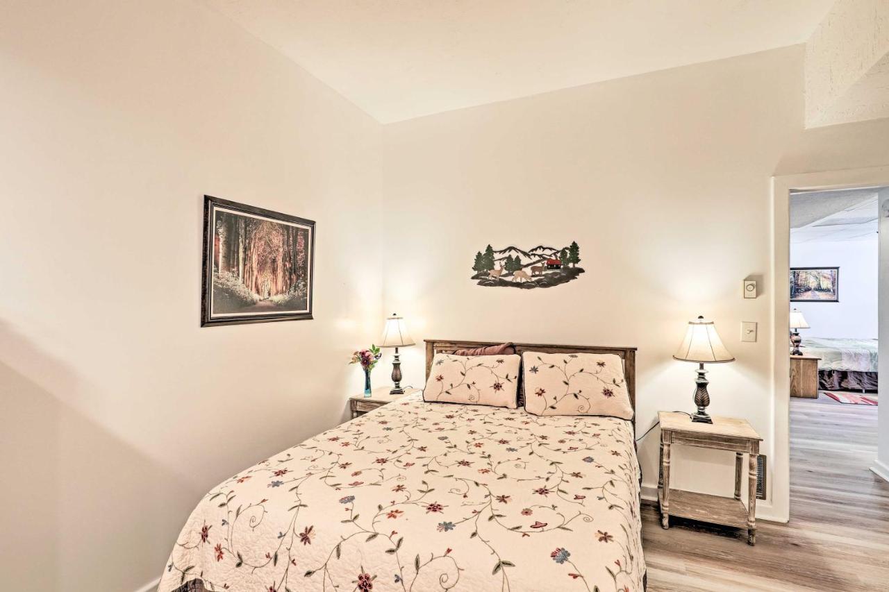 Asheville Mountain Getaway With Patio And Koi Pond! Exteriör bild