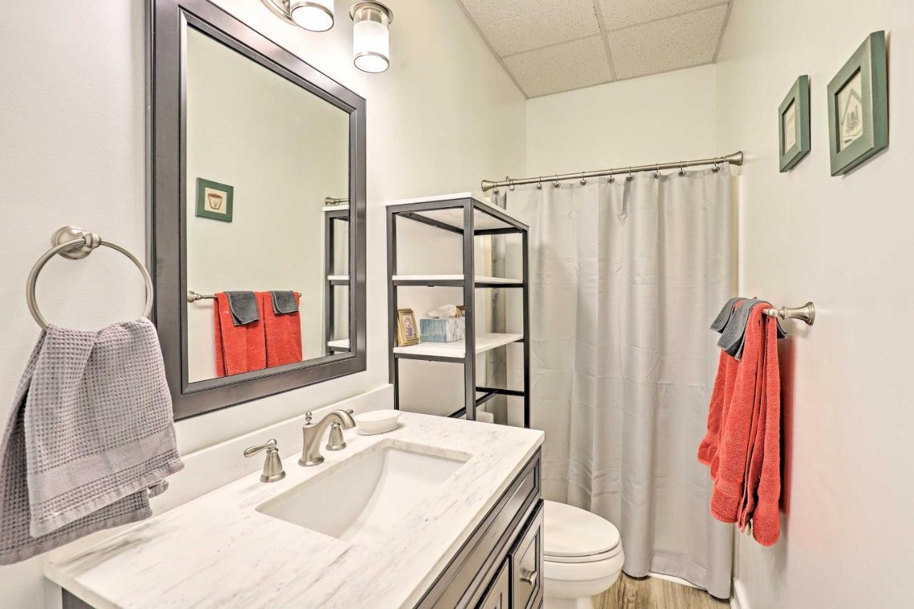 Asheville Mountain Getaway With Patio And Koi Pond! Exteriör bild